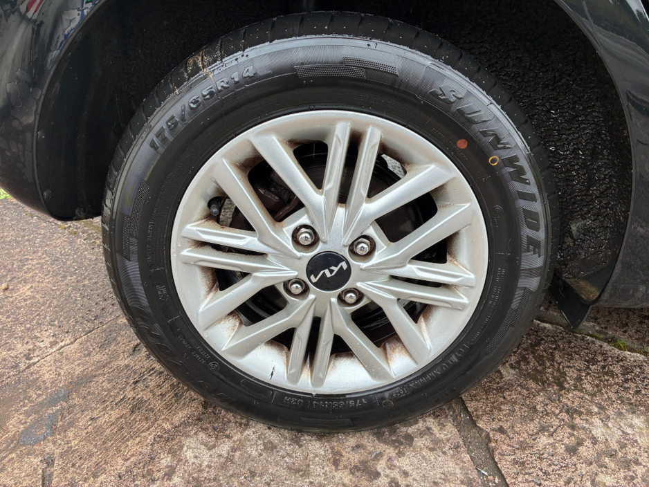 2023 Kia Picanto - image 10