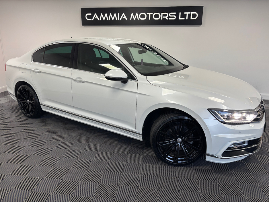 2016 Volkswagen Passat *VOLKSWAGEN PASSAT* *KEYLESS ENTRY* *REVERSE CAMERA* *PARKING SENSORS* *DIGITAL DASH* *2.0* *TRADE INS WELCOME* *FINANCE AVAILABLE*