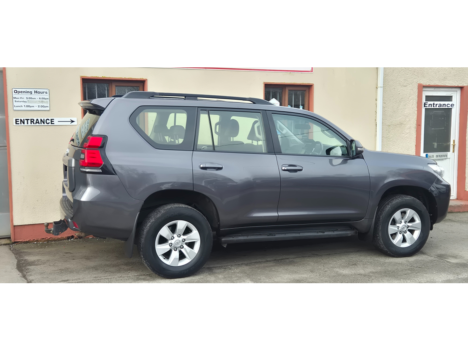 2022 Toyota Landcruiser LWB BUSINESS  Price Plus Vat €54,878