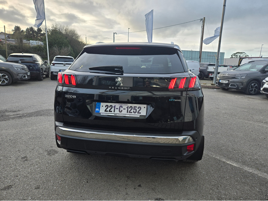 2022 Peugeot 3008 - image 4