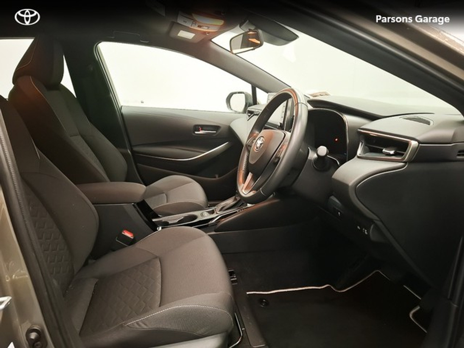 2023 Toyota Corolla COROLLA HYBRID LUNA H/B €27,995