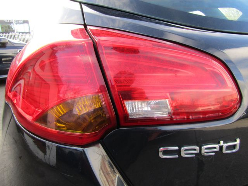 2013 Kia Ceed - image 42