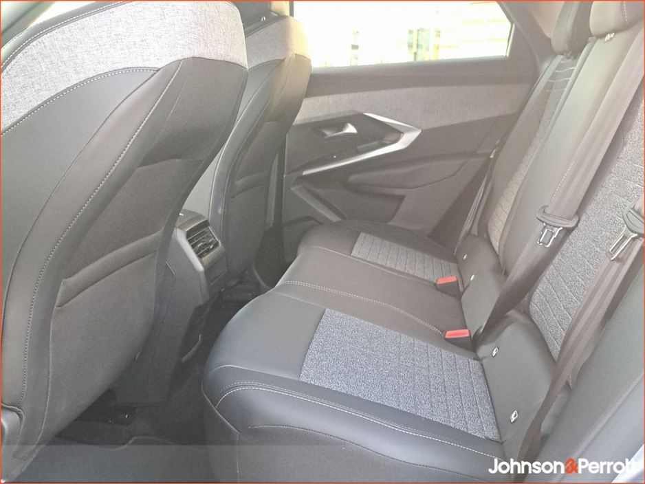 2025 Peugeot 3008 1.2 MHEV 145bhp eDCS6 Allure €45,450