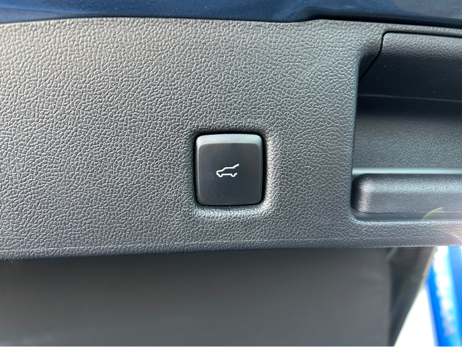 2023 Ford Kuga - image 7