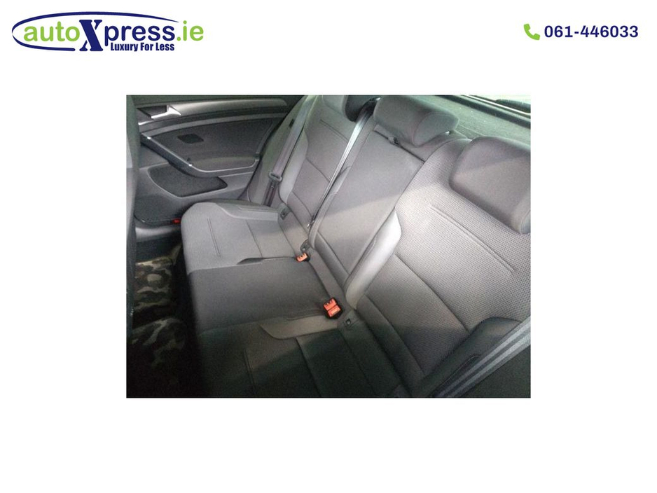 2019 Volkswagen Golf - image 4