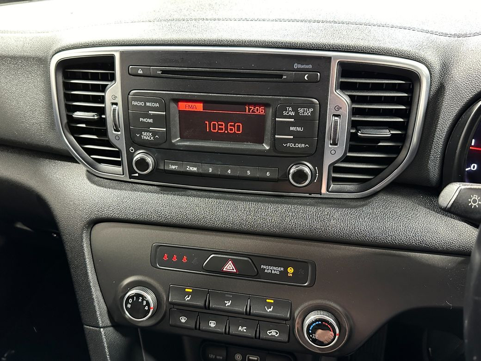 2016 Kia Sportage - image 18