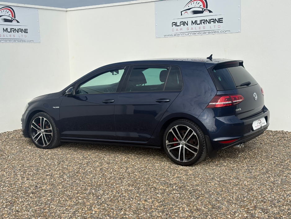 2016 Volkswagen Golf - image 11