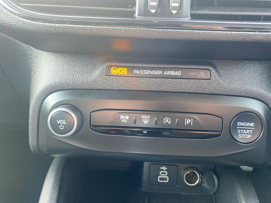 2022 Ford Focus - image 18