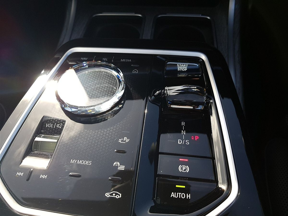 2025 BMW 7 Series - image 10