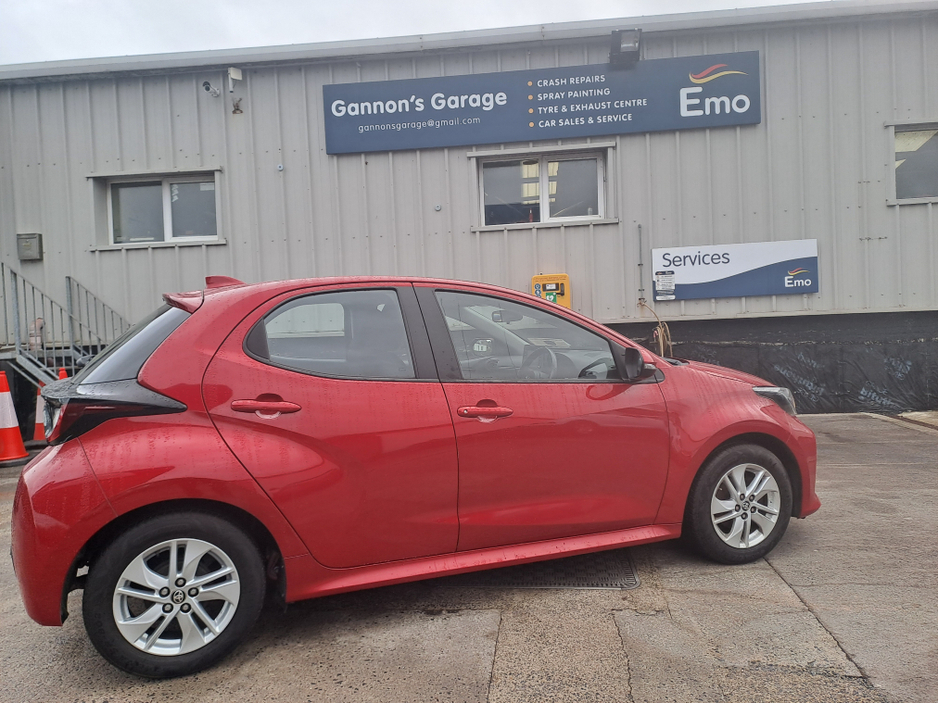 2022 Toyota Yaris 1.0 LUNA 4DR €17,950
