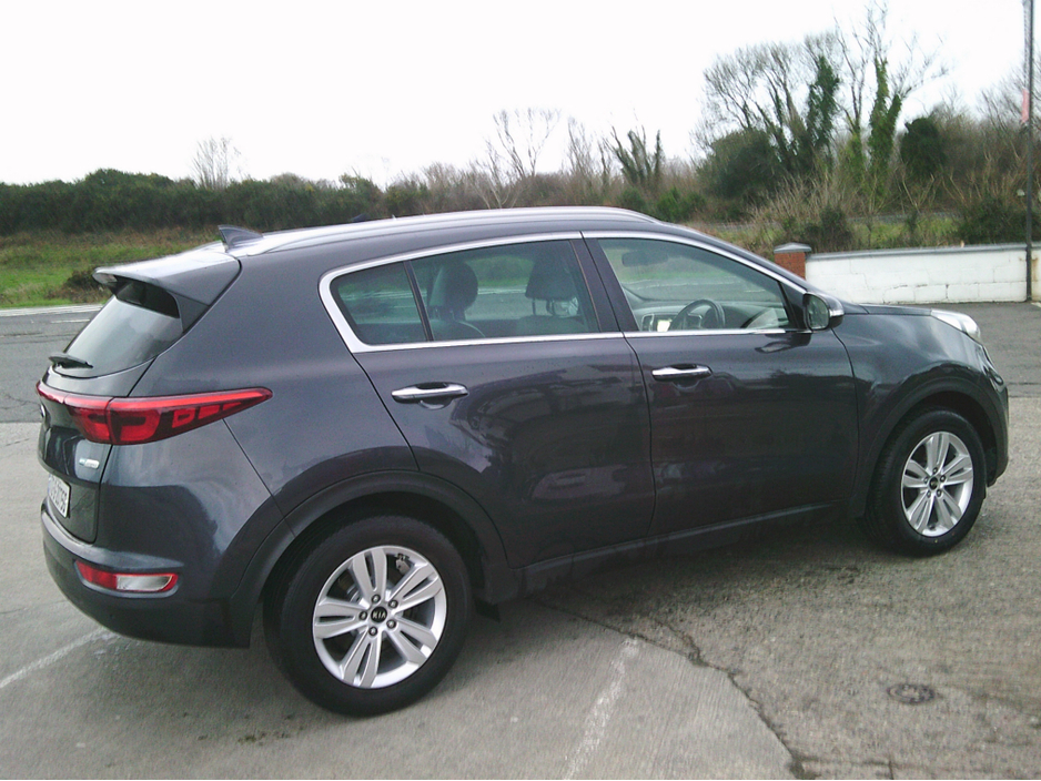 2017 Kia Sportage NCT 2027,€200 TAX, LEATHER  HEATED SEATS, REVERSE CAMERA, CRUISE, TAXED , LOW KMS. €15,999