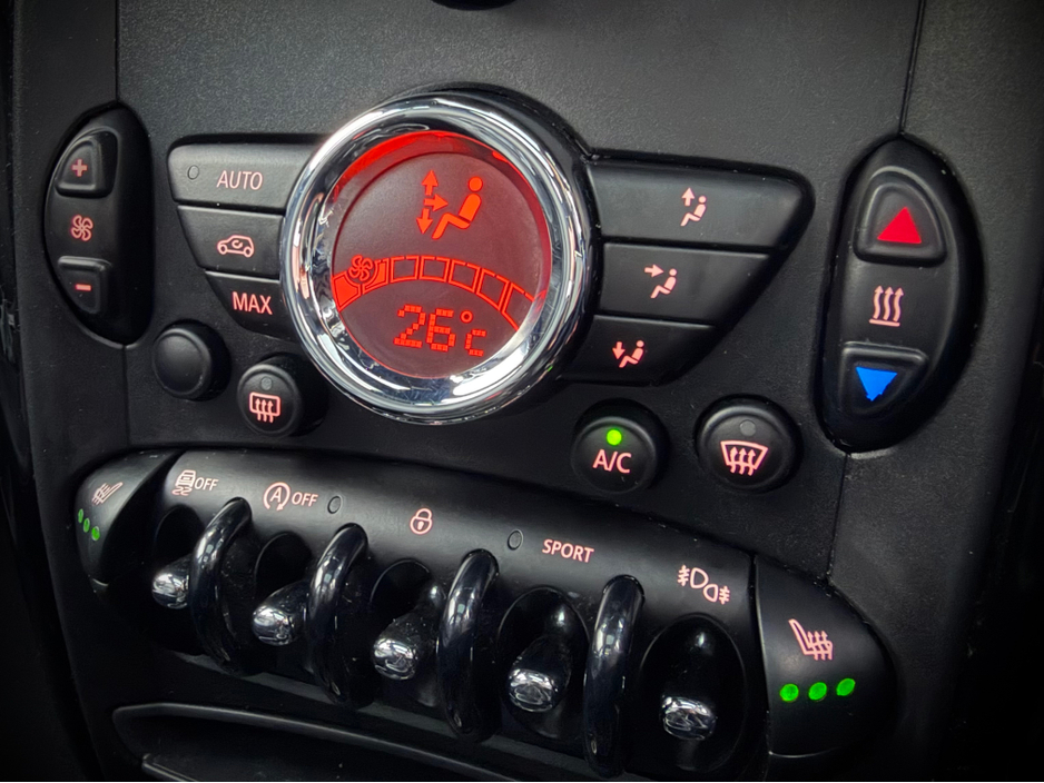 2016 MINI Countryman 1.6 Diesel Business Edition 5dr. €11,900