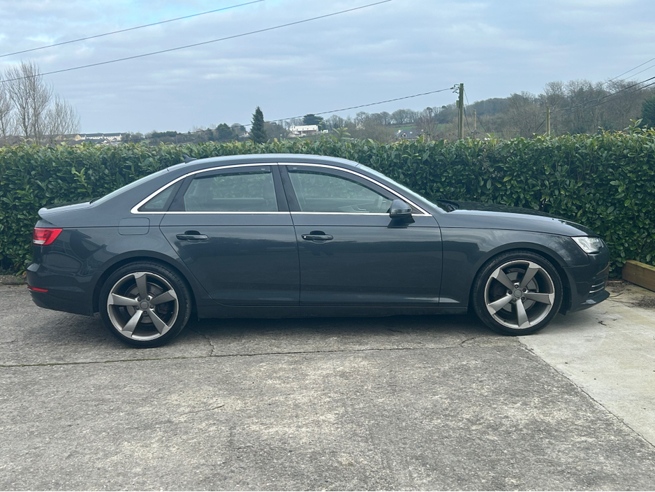 2016 Audi A4 - image 2