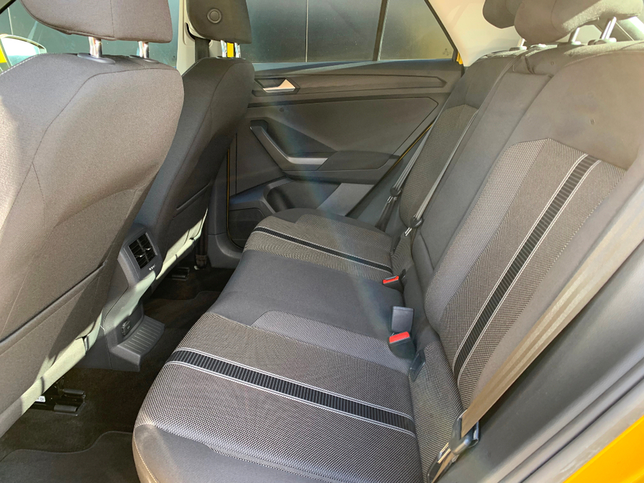2018 Volkswagen T-Roc - image 12