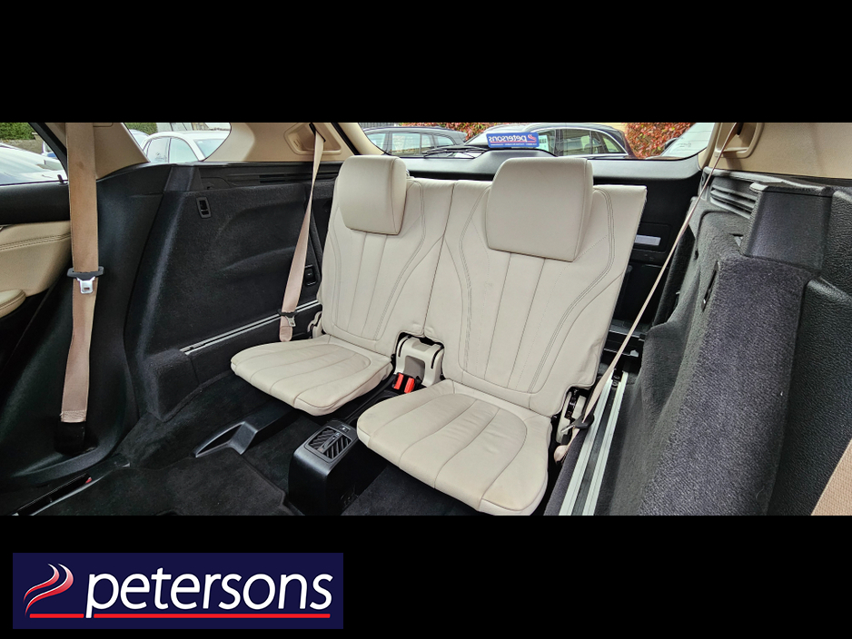 2017 BMW X5 - image 20