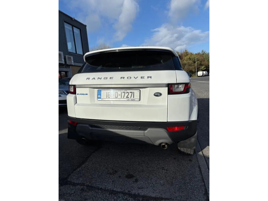 2016 Land Rover Range Rover Evoque - image 9