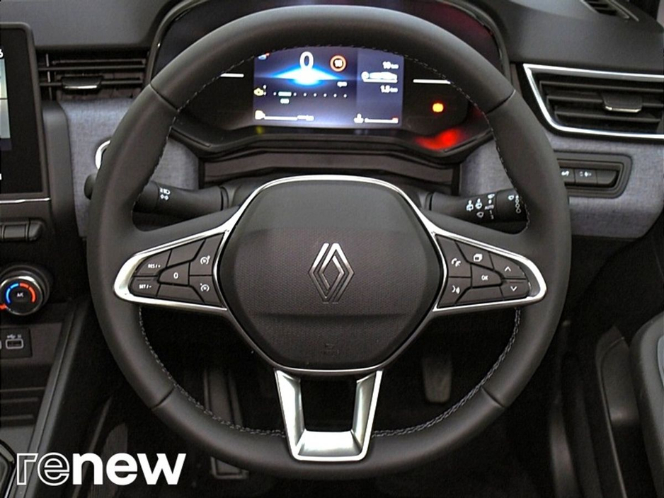2025 Renault Clio - image 13