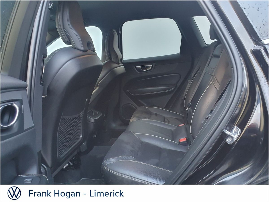 2019 Volvo XC60 D4 190HP AWD R-DESIGN AUTO €29,900