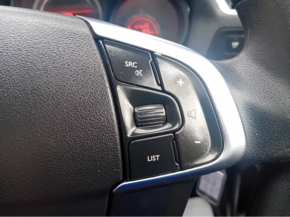 2012 Citroen C4 - image 20