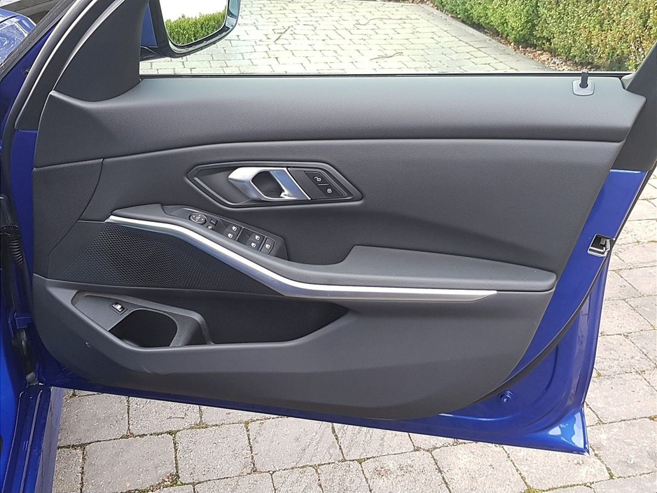 2026 BMW 3 Series - image 21