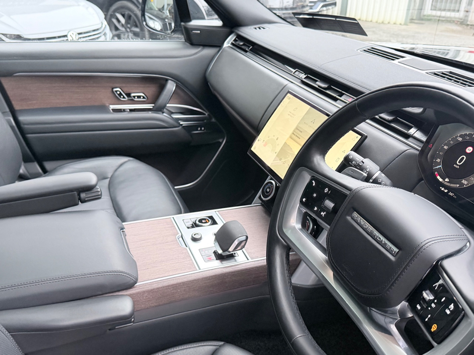 2023 Land Rover Range Rover - image 14
