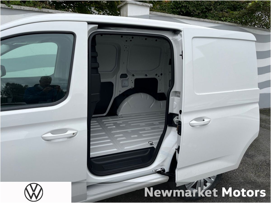 2026 Volkswagen Caddy - image 26