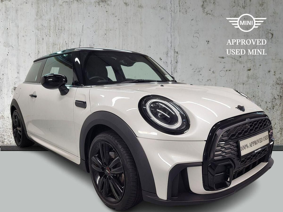 2024 MINI Hatch 3-Door Cooper Sport €29,975