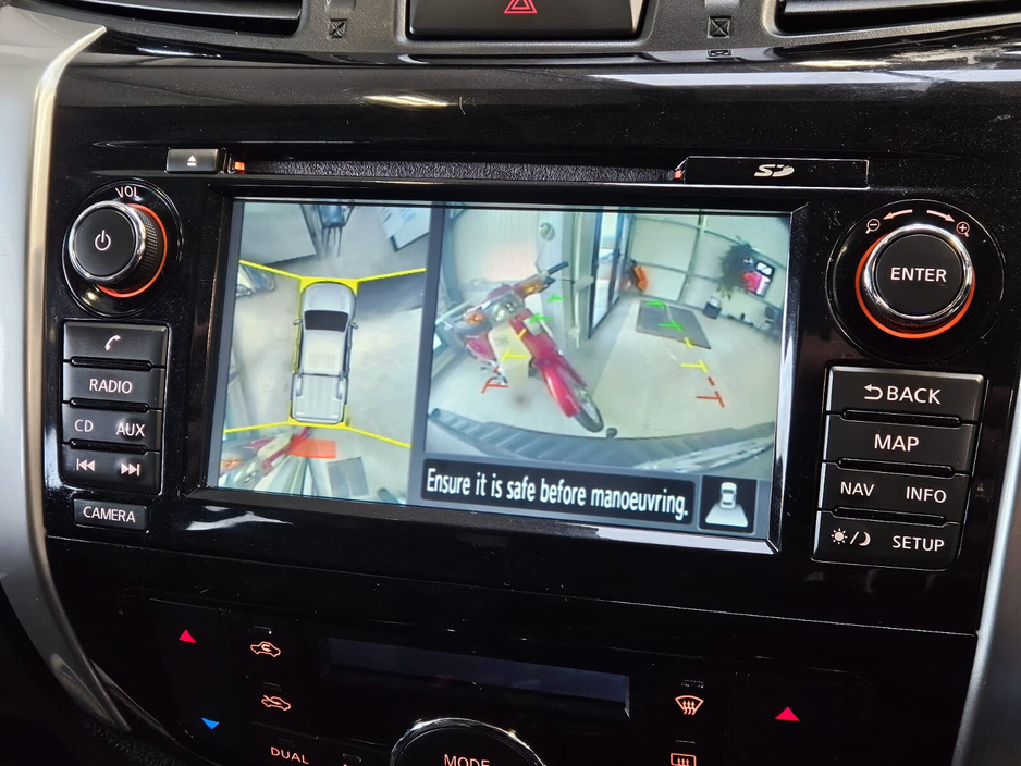 2019 Nissan Navara - image 16