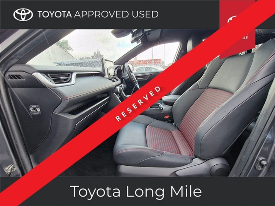 2022 Toyota Rav4 - image 7