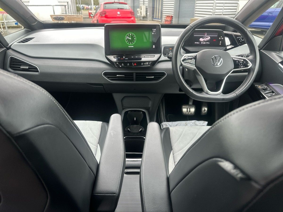 2023 Volkswagen ID.3 - image 8