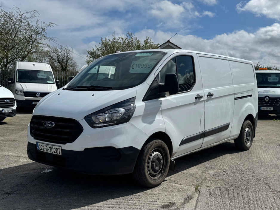 2022 Ford Transit Custom - image 2