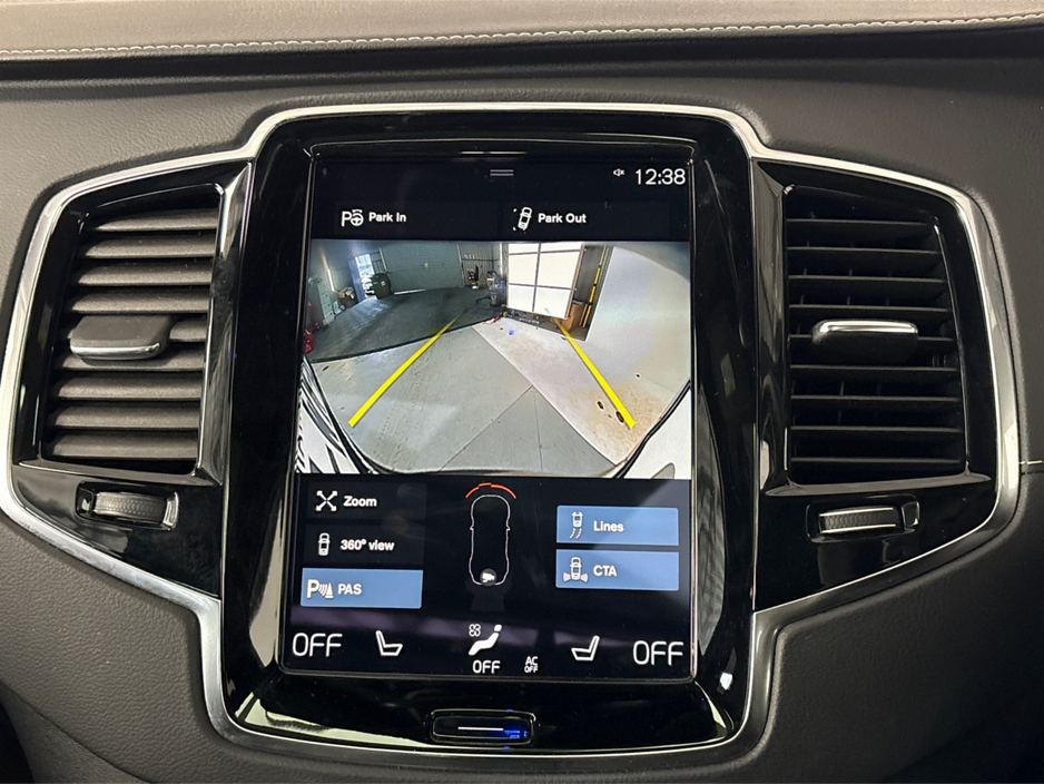 2021 Volvo XC90 - image 32