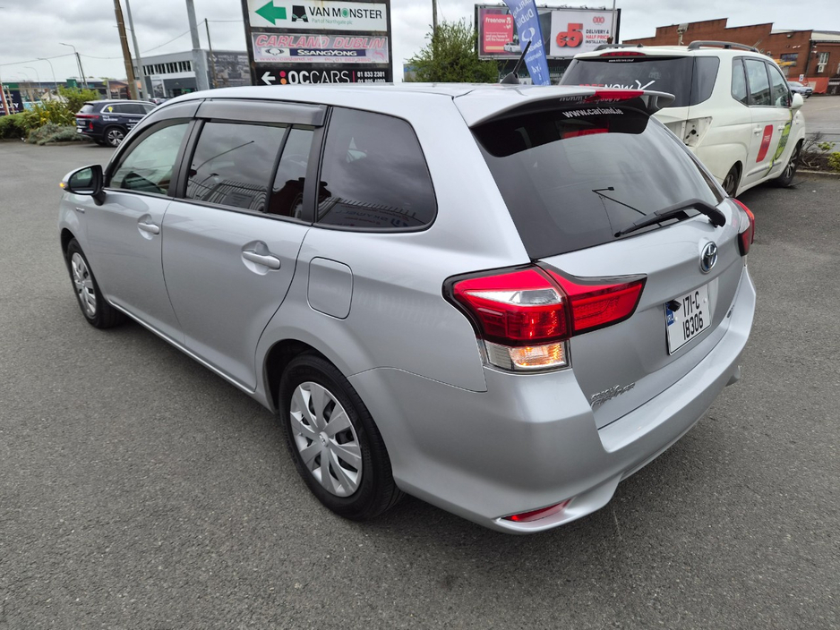 2017 Toyota Corolla - image 5