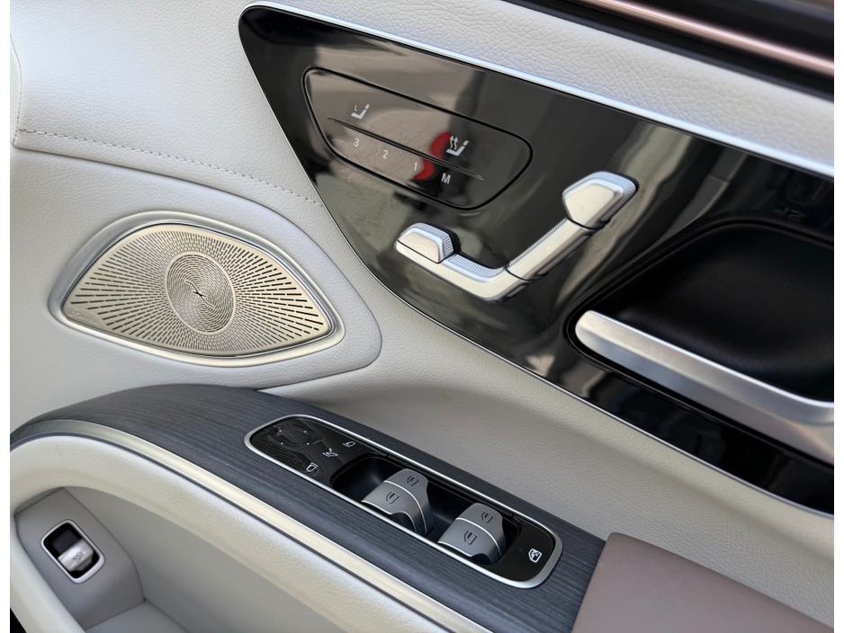 2022 Mercedes-Benz EQS - image 39