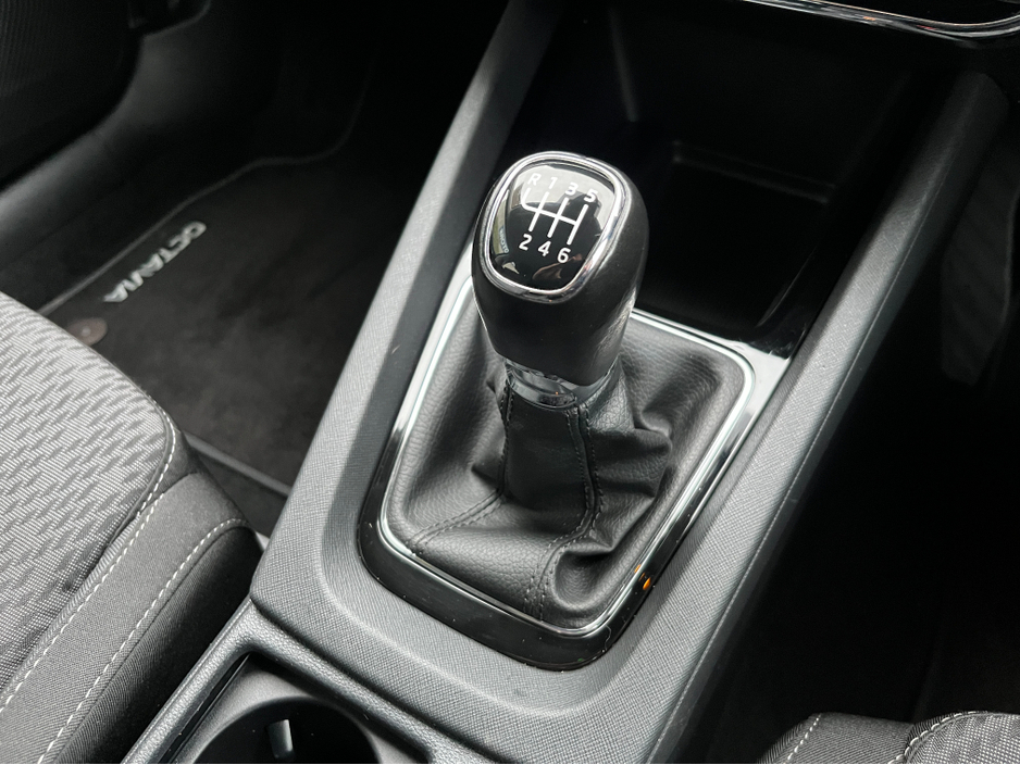 2022 Skoda Octavia STYLE 2.0 TDI DIESEL //SAT NAV//REVERSE CAMERA// €23,950