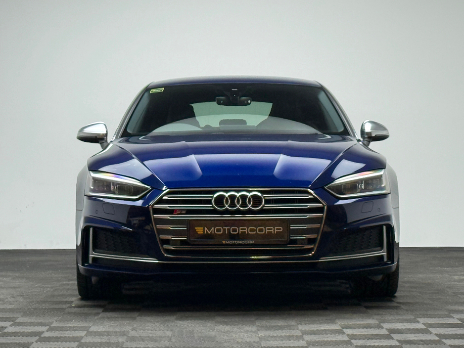 2017 Audi S5 - image 2