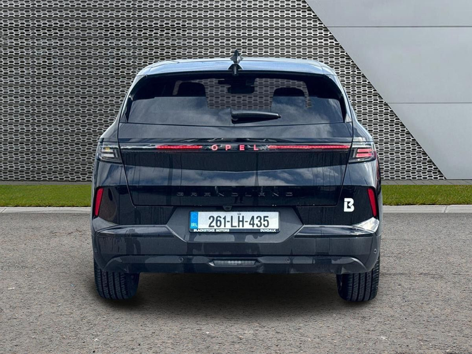 2026 Opel Grandland - image 9