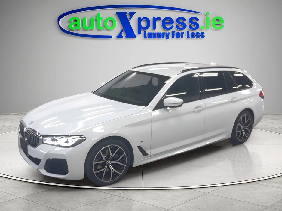 2022 BMW 5 Series - image 5