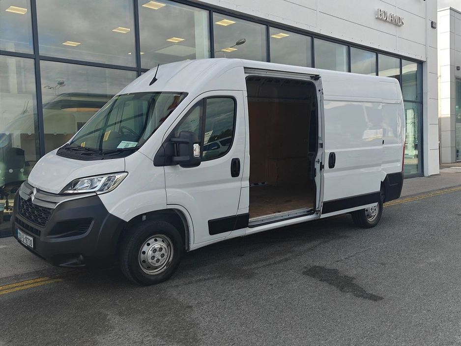 2023 Citroen Relay - image 12