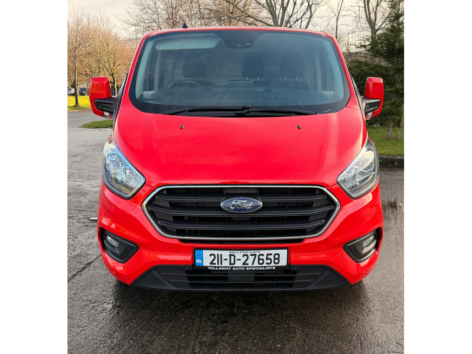 2021 Ford Transit Custom - image 2