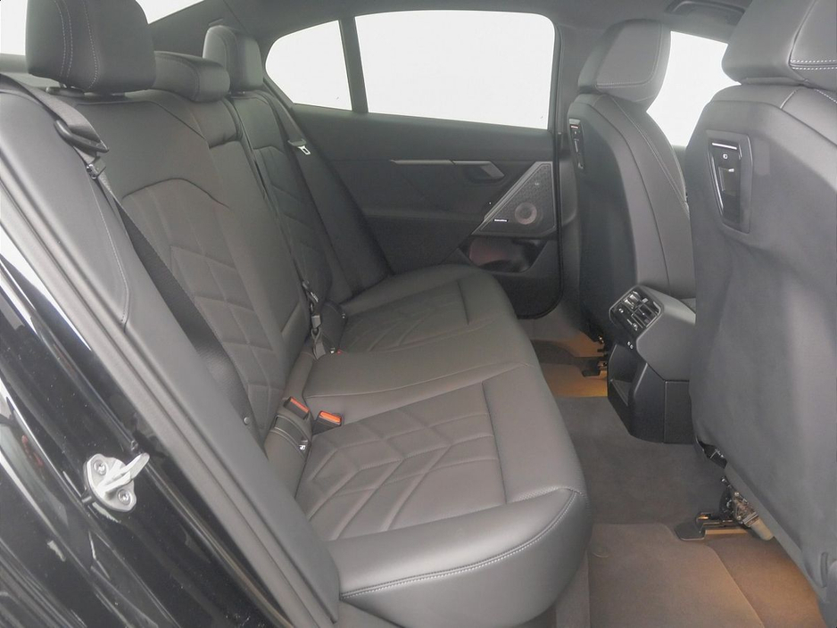 2024 BMW i5 - image 11