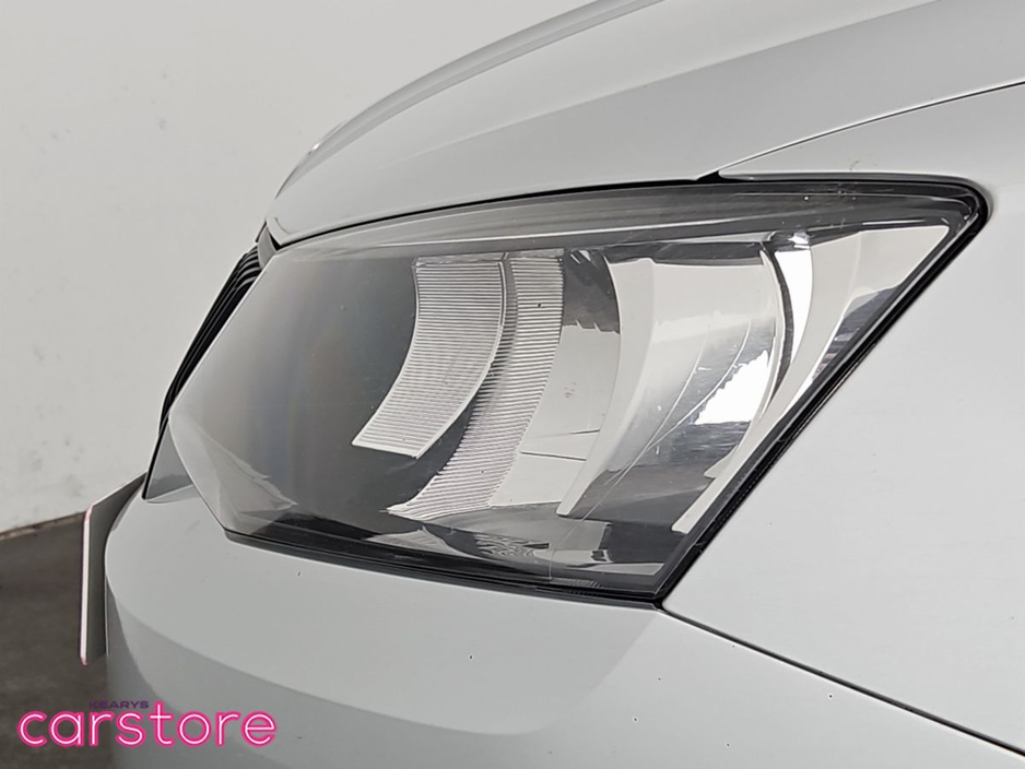 2016 Skoda Fabia - image 16