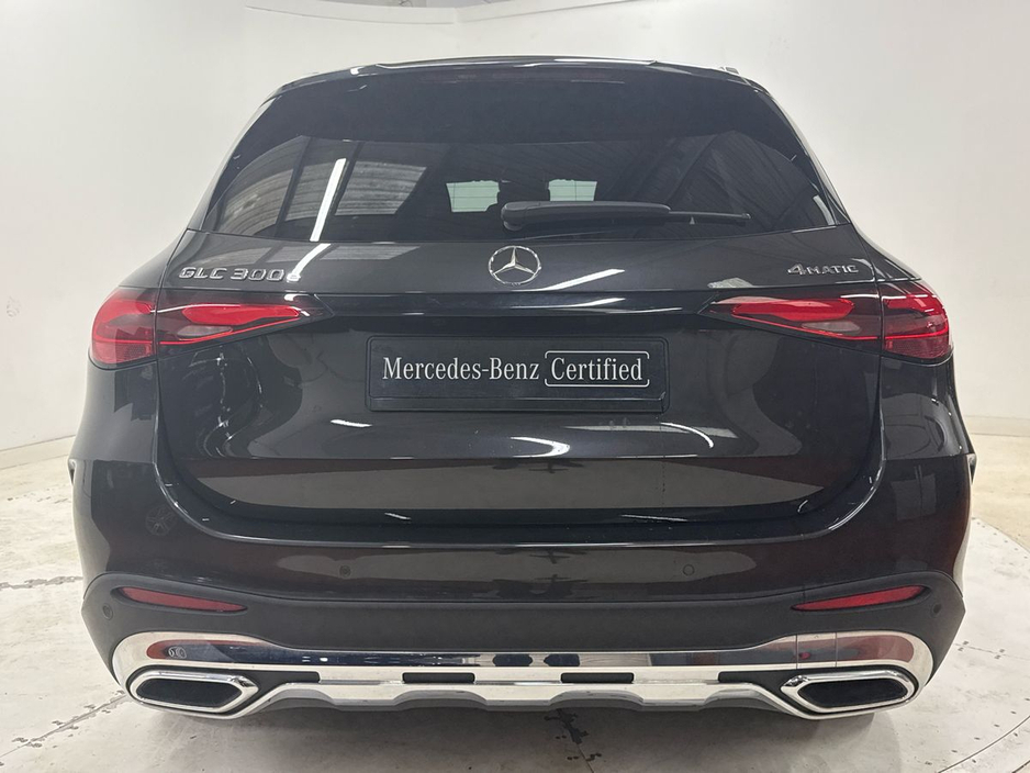 2023 Mercedes-Benz GLC Class - image 23
