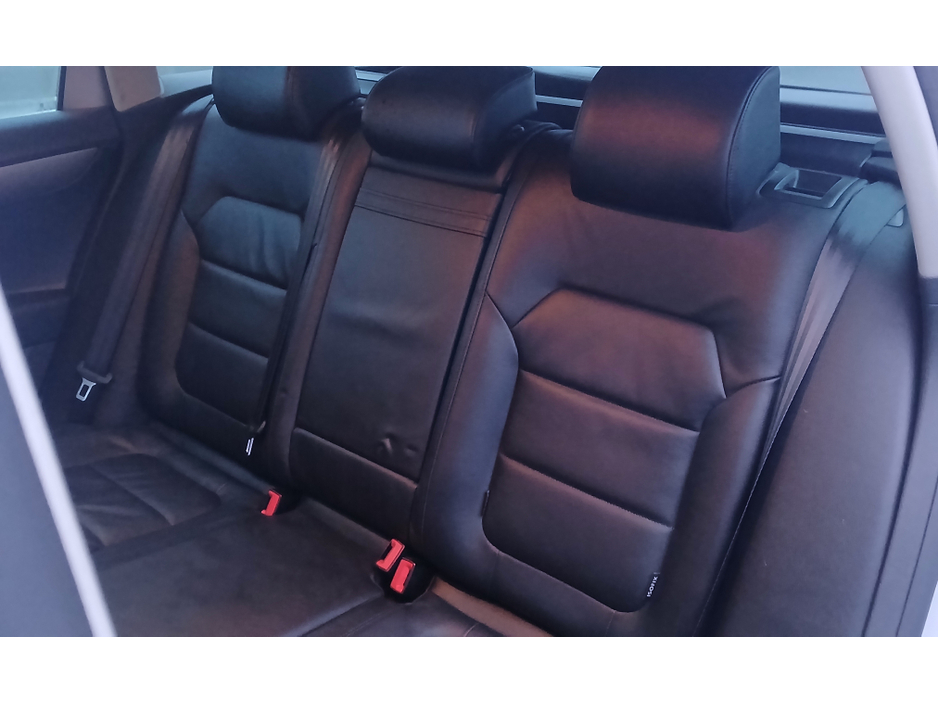 2014 Volkswagen Passat *HIGHLINE* 2.0 TDi 140bhp ESTATE 5dr €9,450