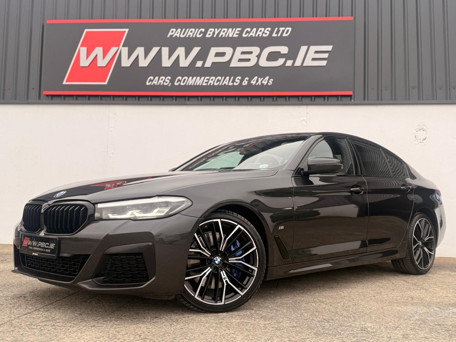 2022 BMW 5 Series - image 3