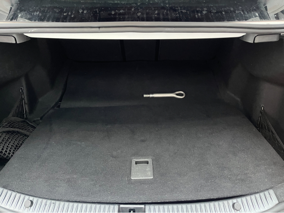 2018 Mercedes-Benz C Class - image 7