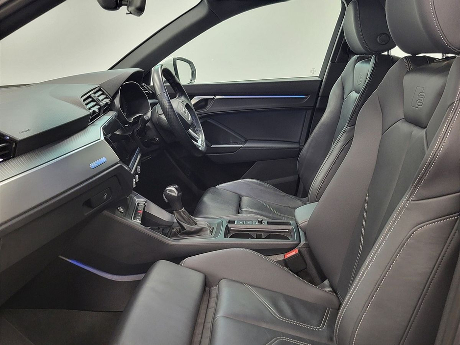 2024 Audi Q3 45 TFSI E S Tronic S line €43,975