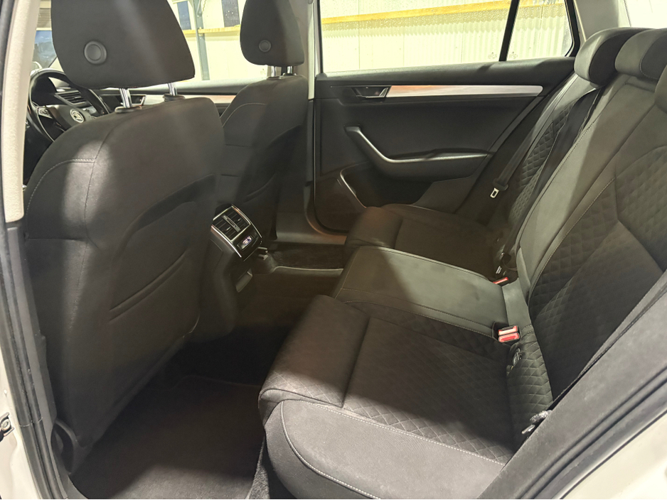 2020 Skoda Superb STYLE ESTATE 2.0 TDI 150HP 4DR €14,950