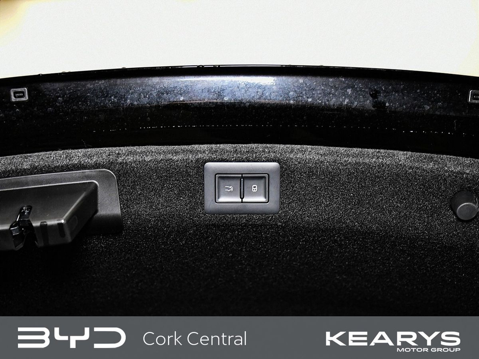 2024 BYD Seal 82.5kWh Design RWD €39,888