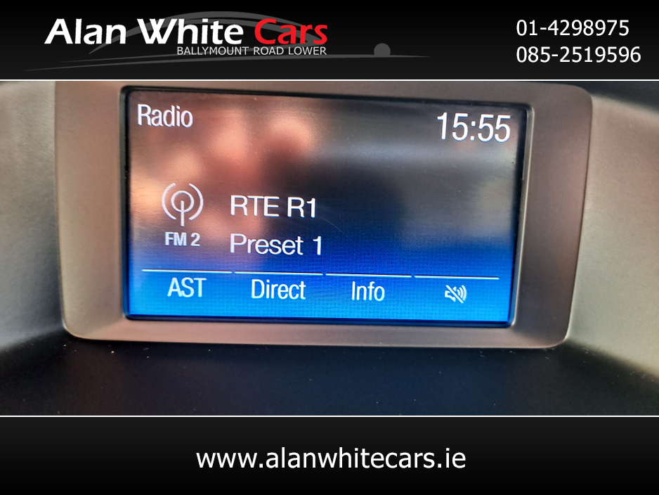 2016 Ford Focus - image 33